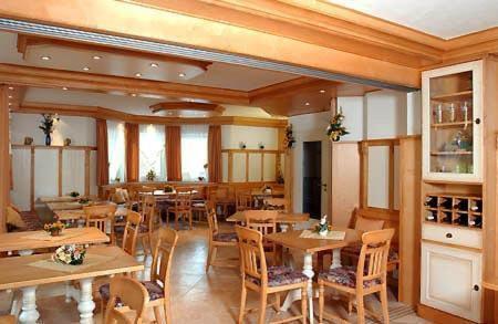 Hotel-Landpension Postwirt Kirchensittenbach Εστιατόριο φωτογραφία